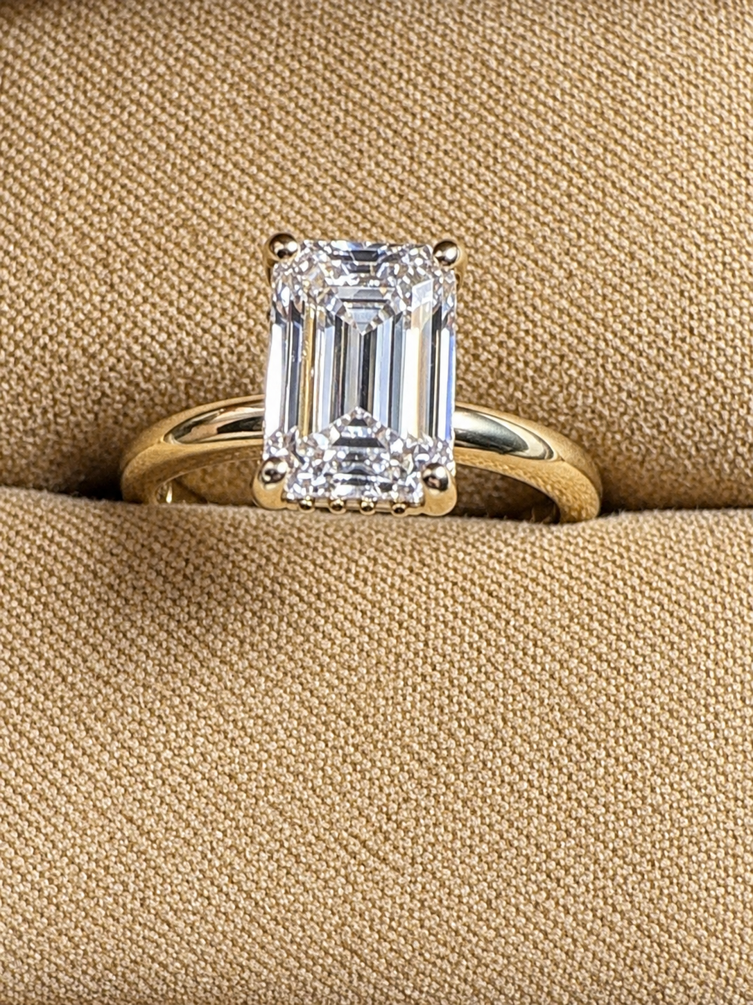 3.10 CT Emerald Cut Lab-Grown Diamond Hidden Halo Engagement Ring – E VS1, IGI Certified, 14K Gold