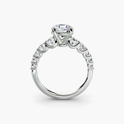 Graduated Accent Solitaire Engagement Ring